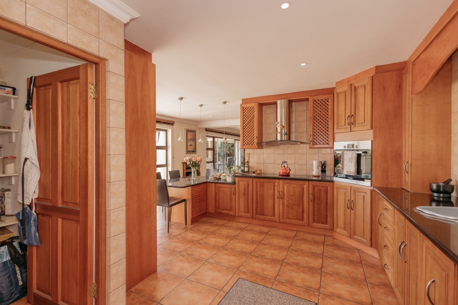 4 Bedroom Property for Sale in Welgedacht Western Cape